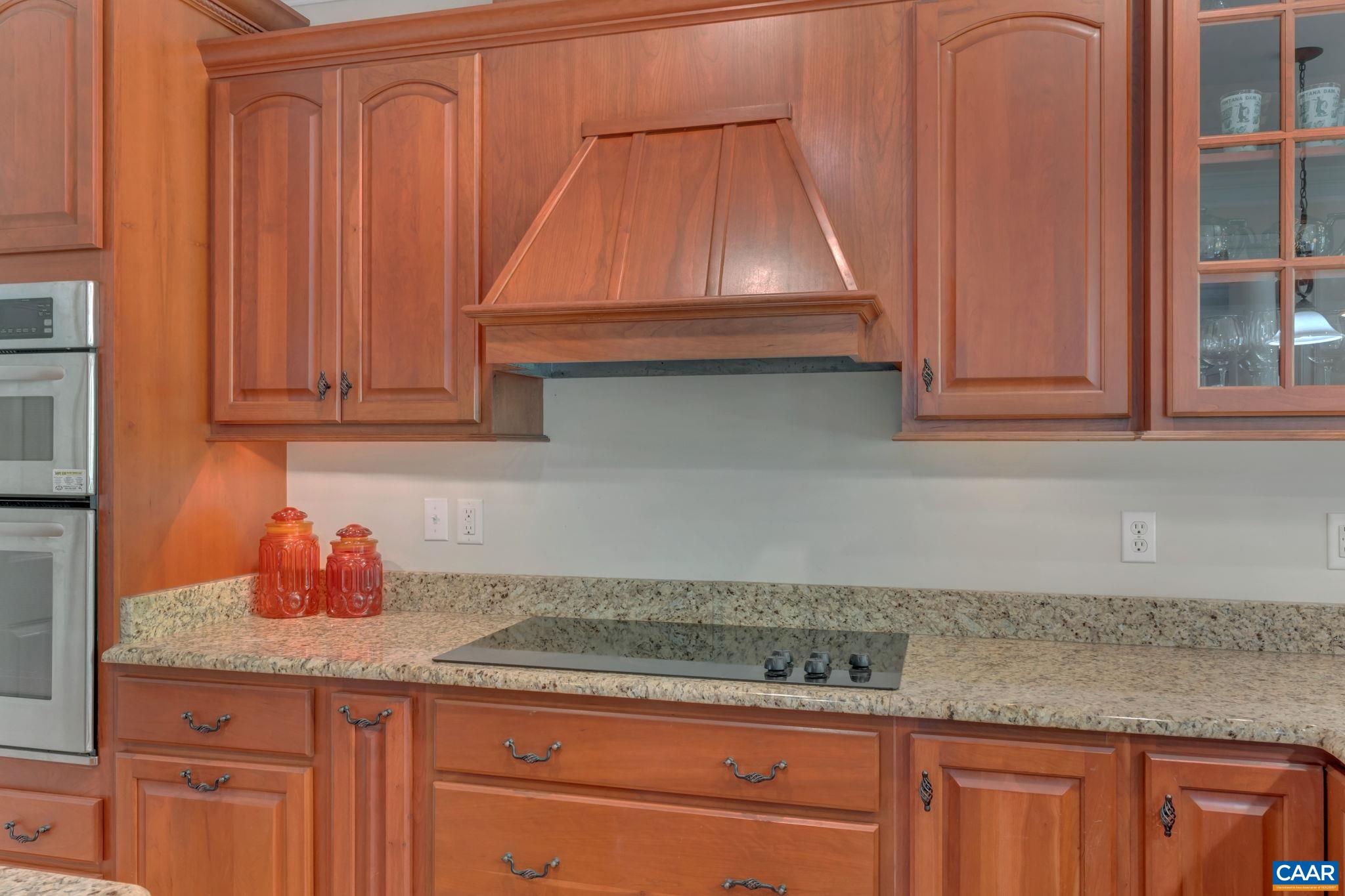 5759 SPOTSWOOD TRL