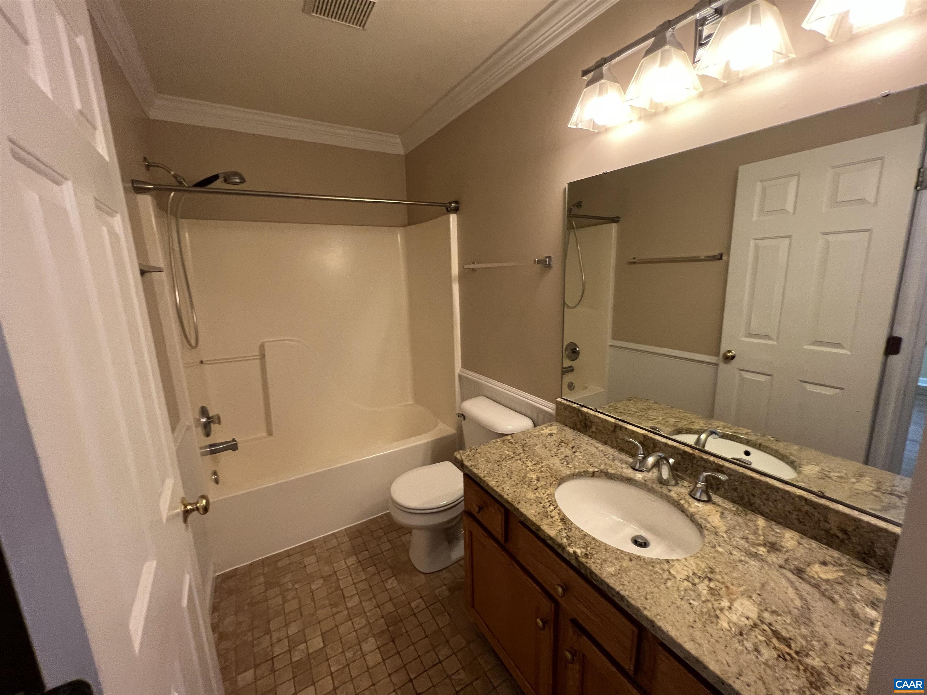 1310 RIVER CHASE LN