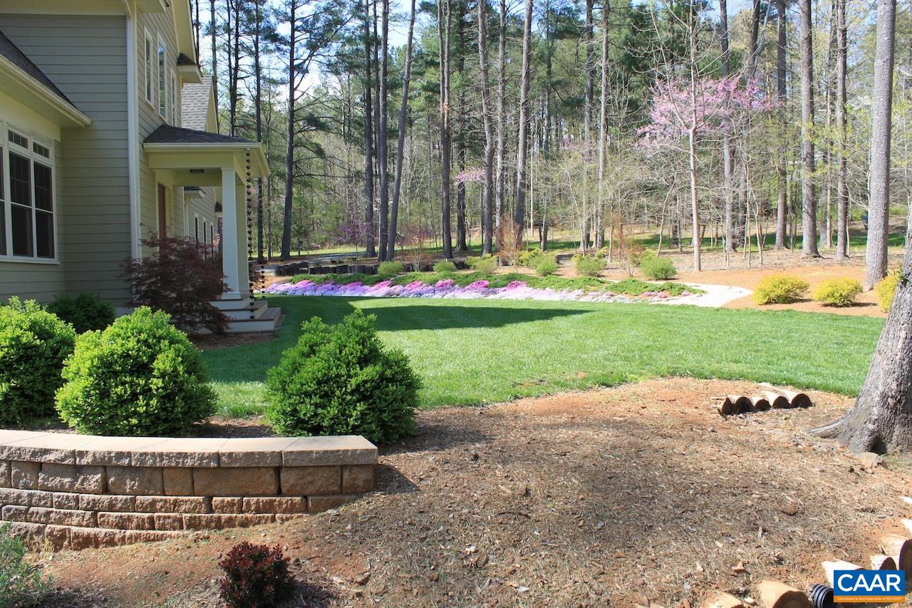36 DEER RUN