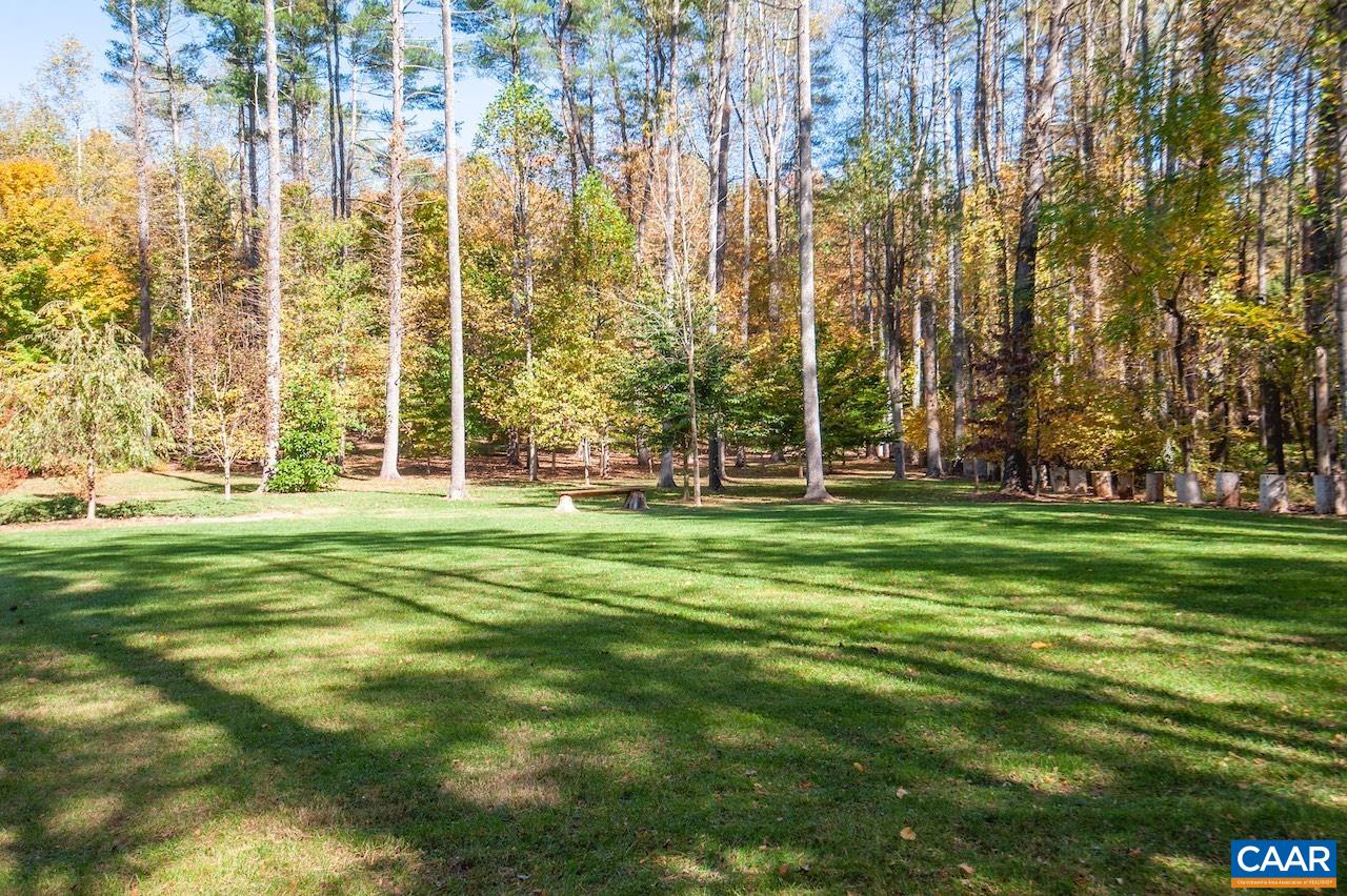 36 DEER RUN