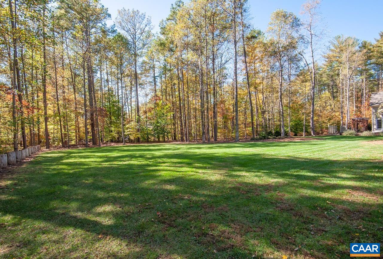 36 DEER RUN