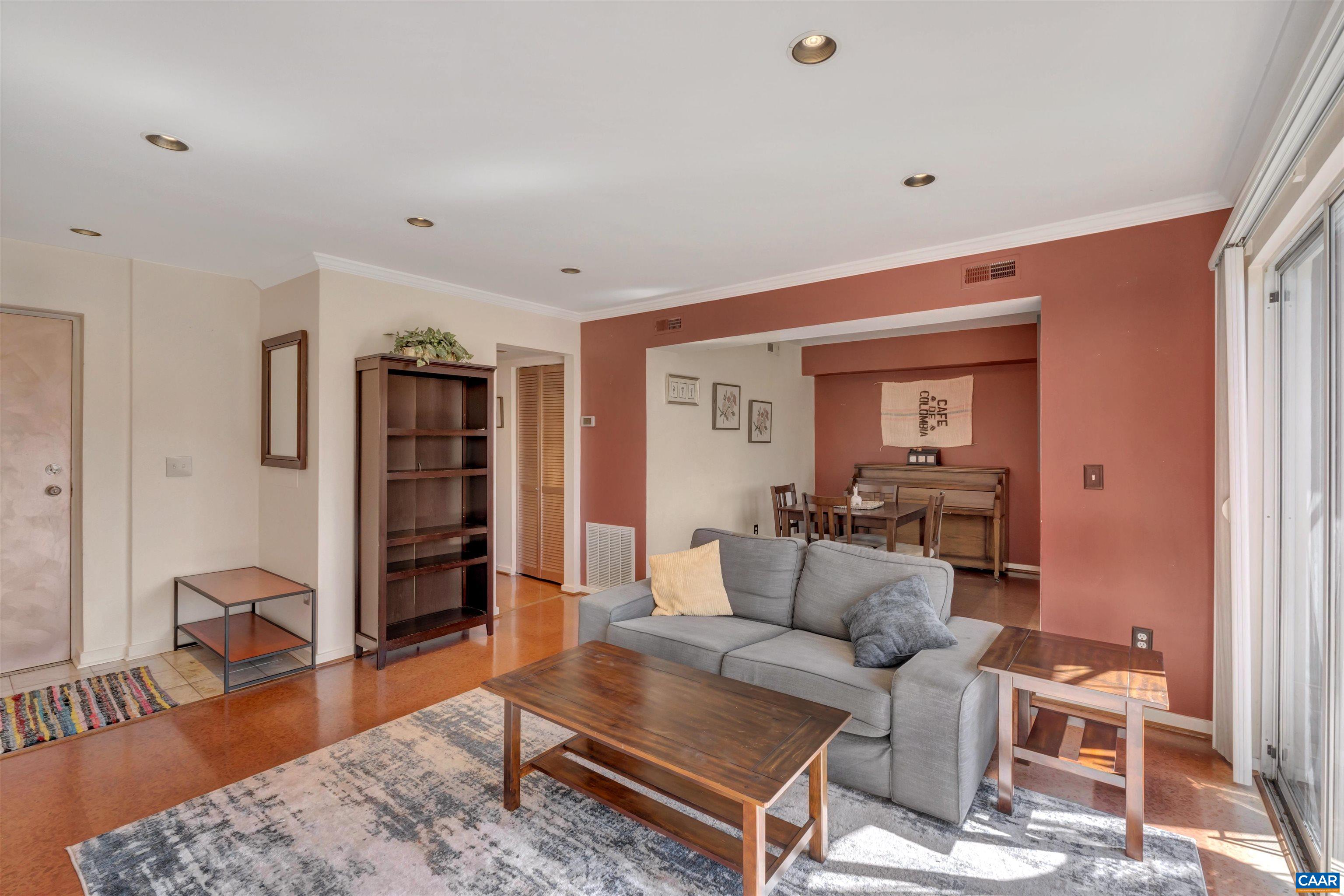 1604 MONTICELLO AVE Unit: F