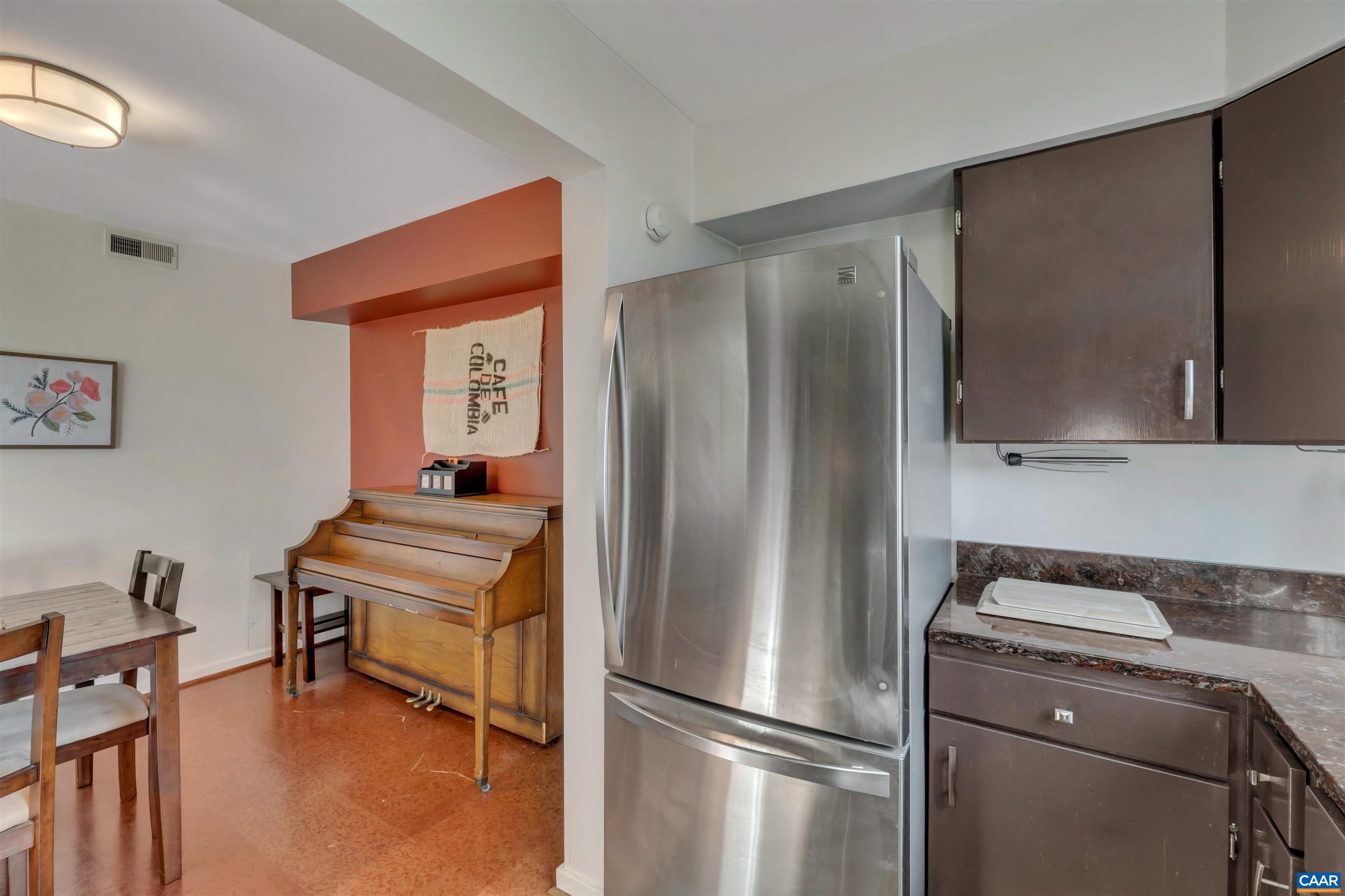 1604 MONTICELLO AVE Unit: F