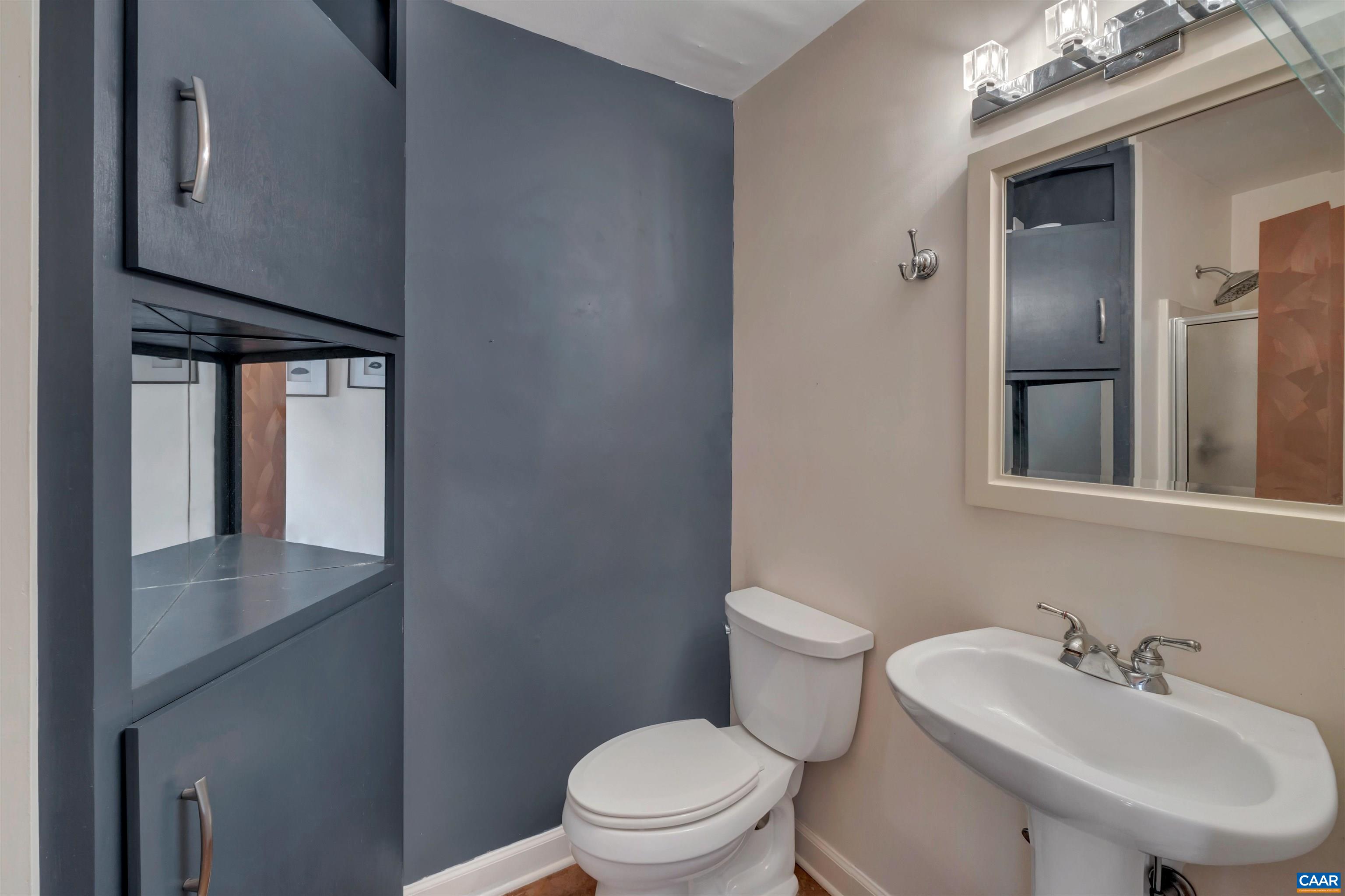 1604 MONTICELLO AVE Unit: F