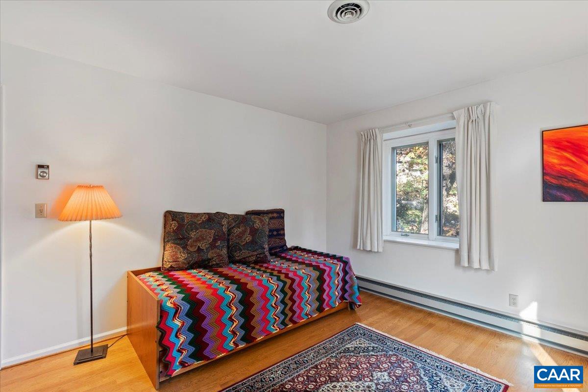103 VICAR CT
