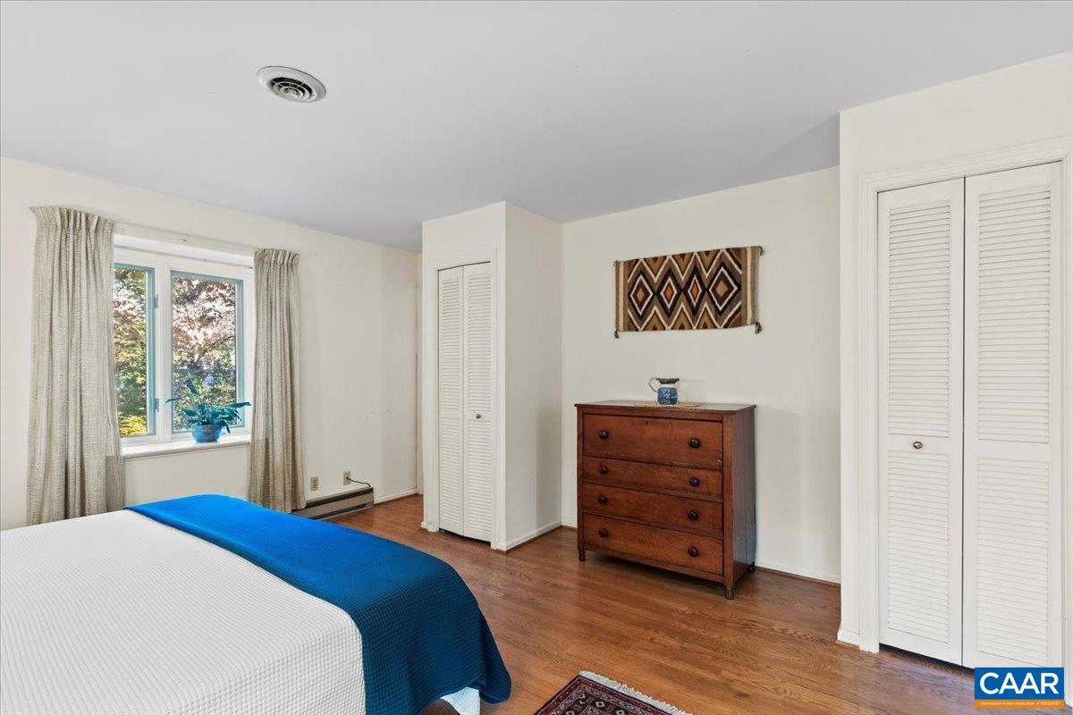 103 VICAR CT