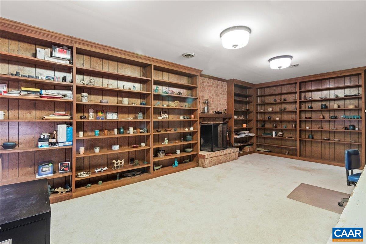 103 VICAR CT