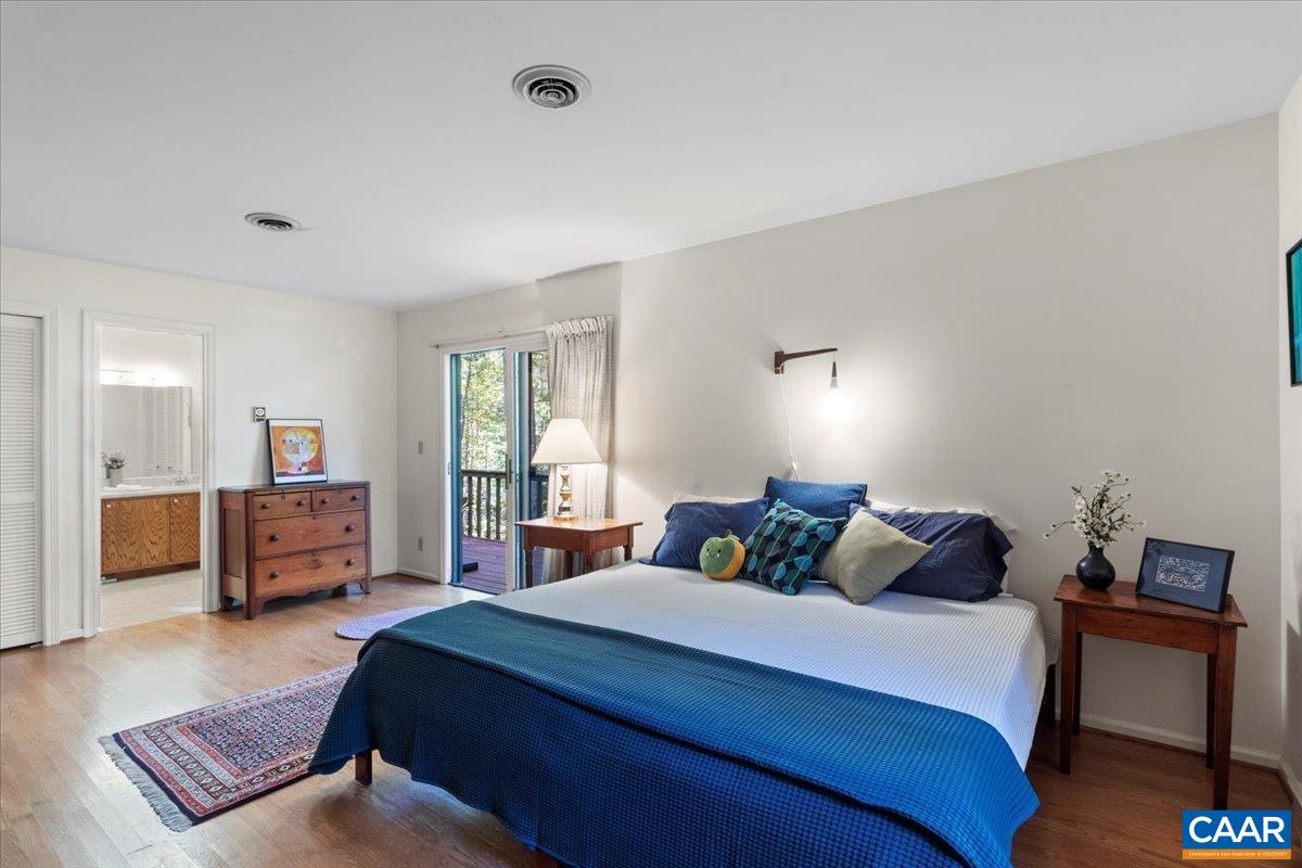 103 VICAR CT