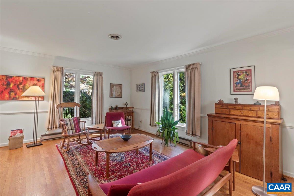 103 VICAR CT