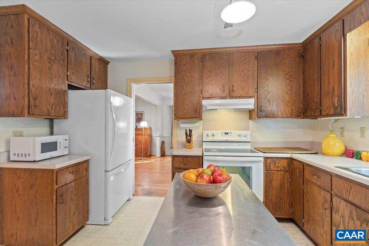 103 VICAR CT