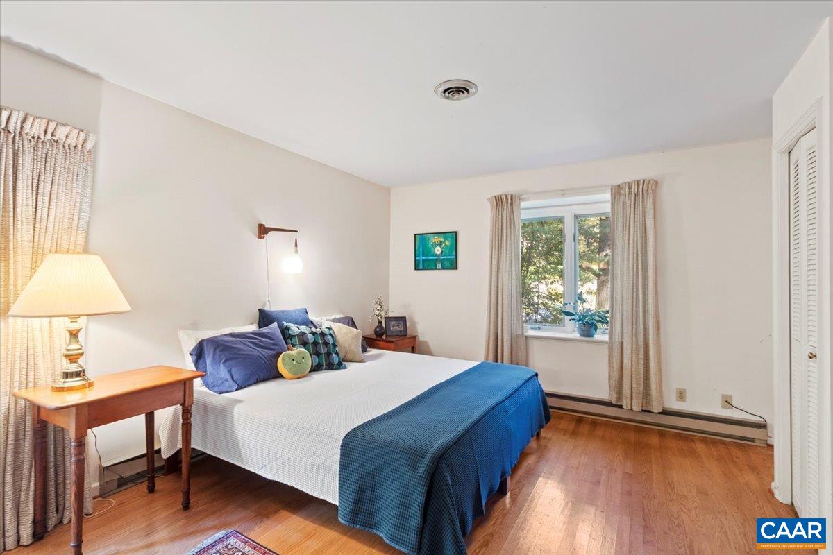 103 VICAR CT