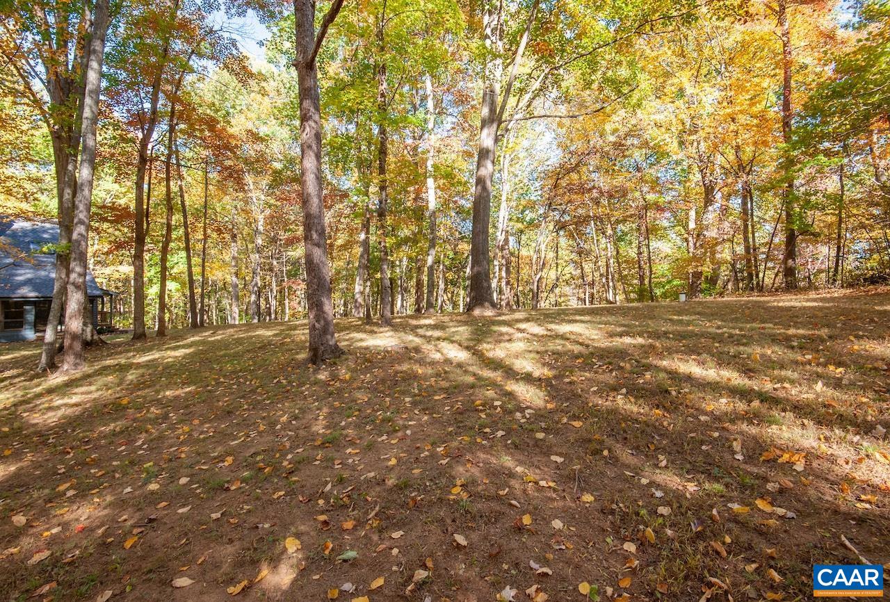 901 PIGEON HILL RD