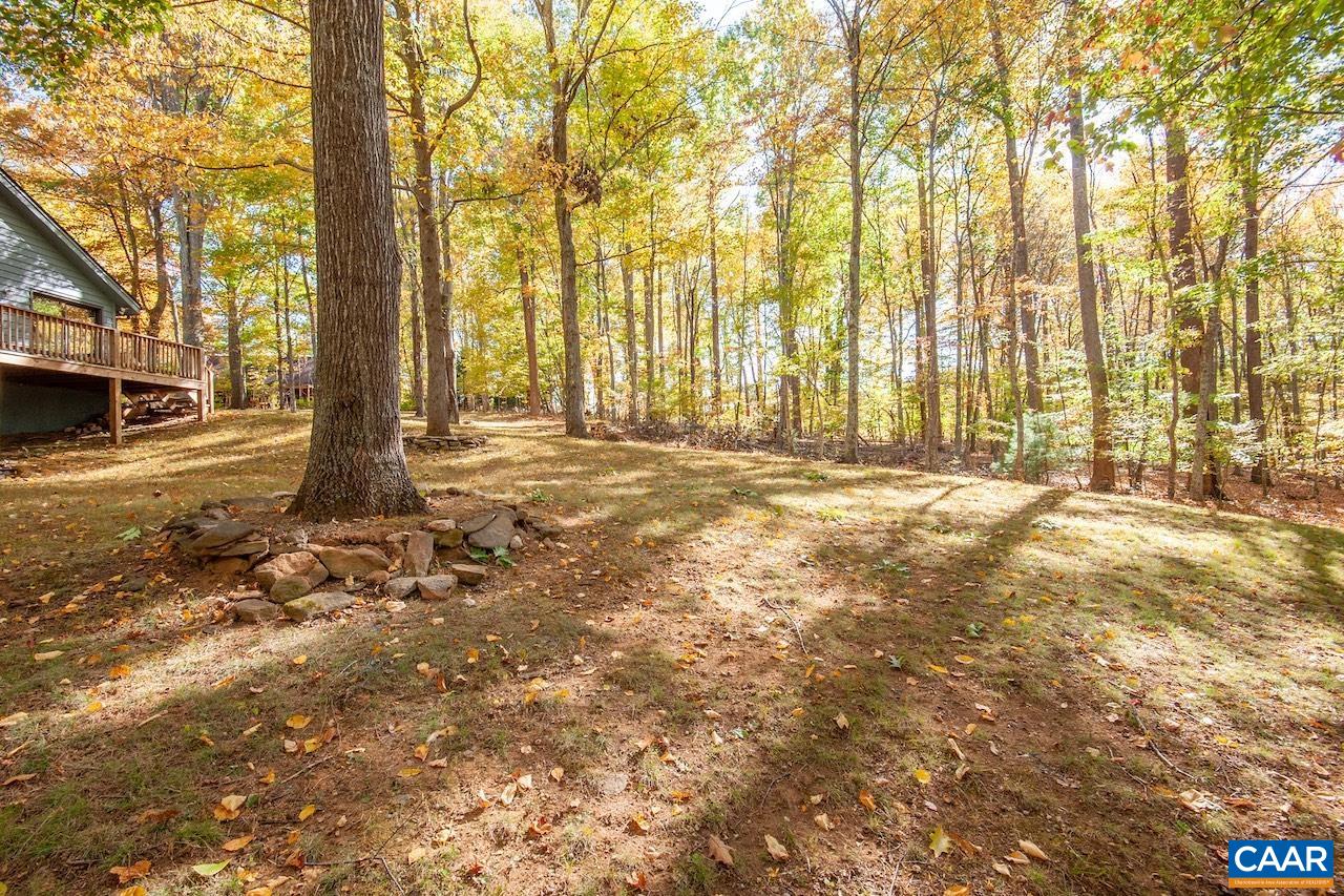 901 PIGEON HILL RD