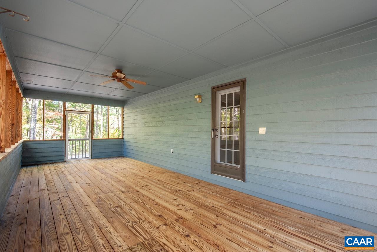 901 PIGEON HILL RD