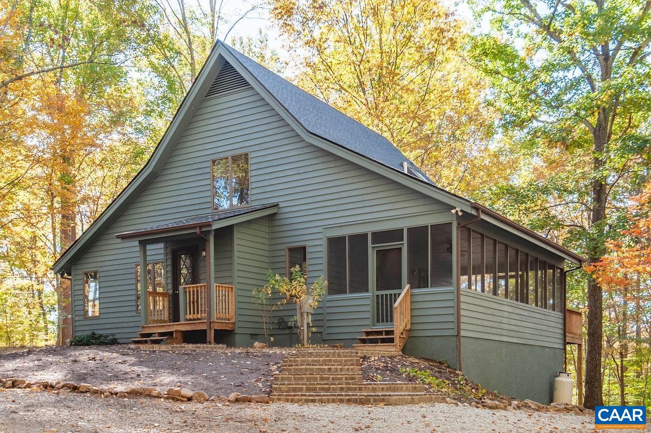 901 PIGEON HILL RD
