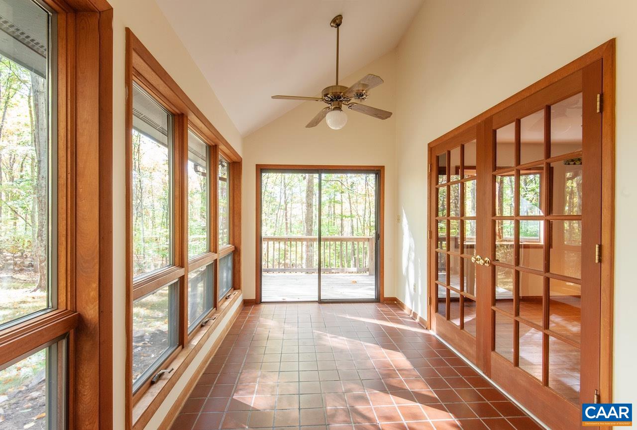 901 PIGEON HILL RD