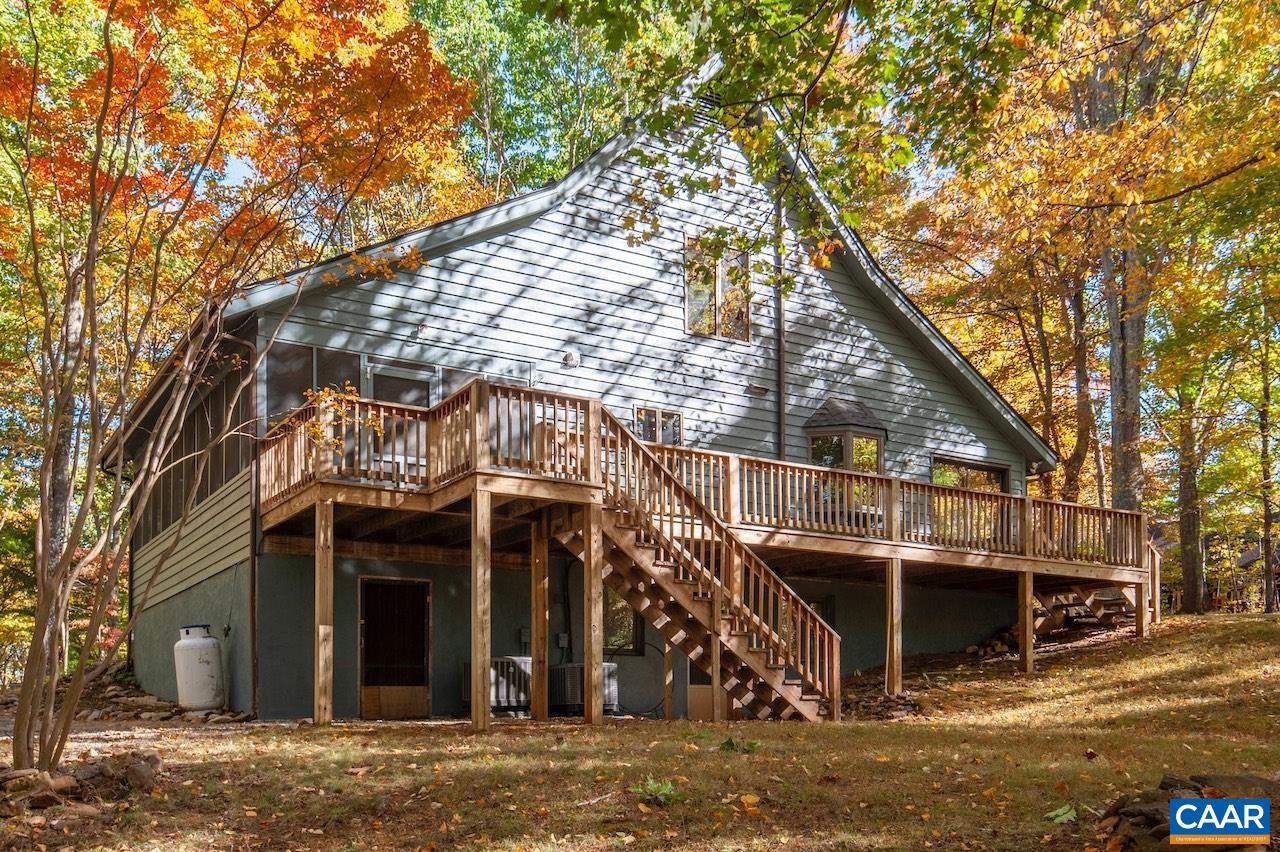 901 PIGEON HILL RD