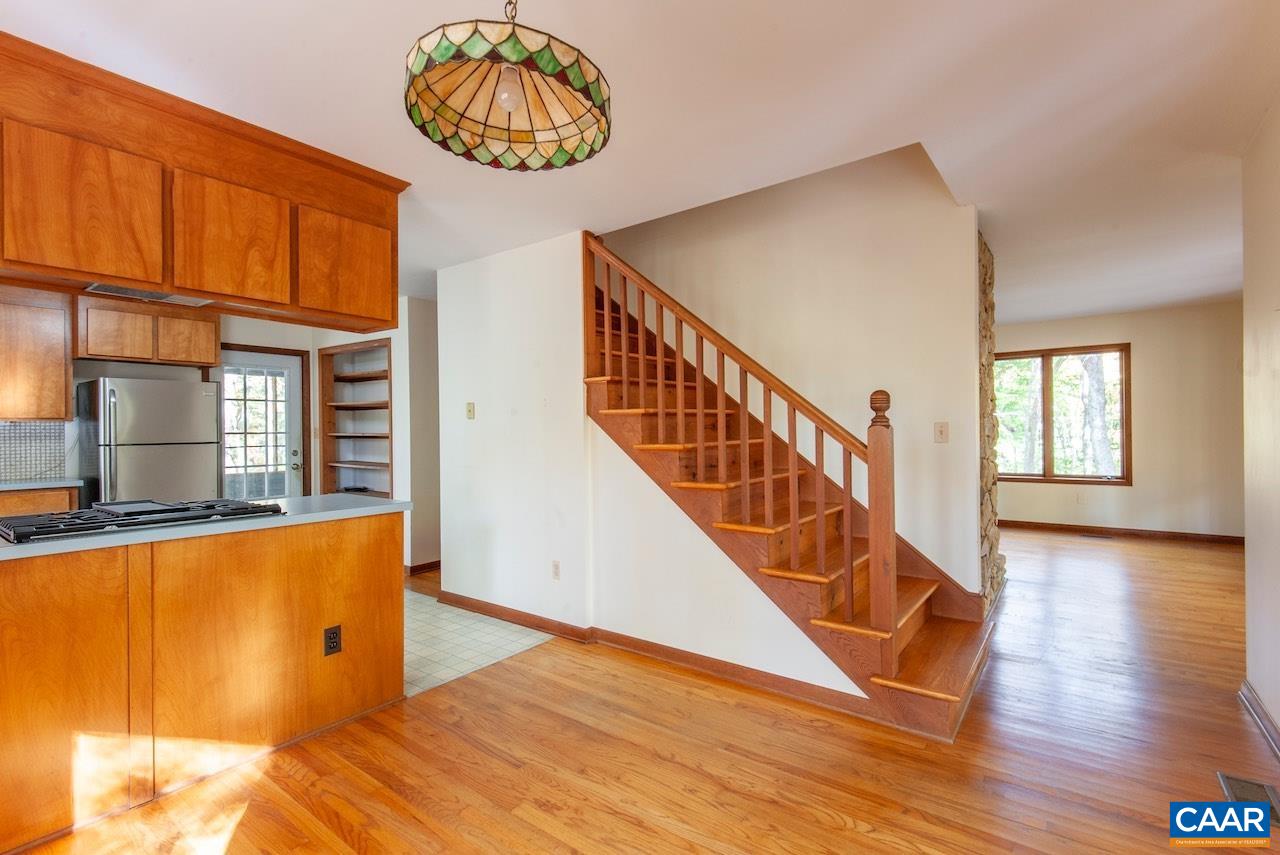 901 PIGEON HILL RD