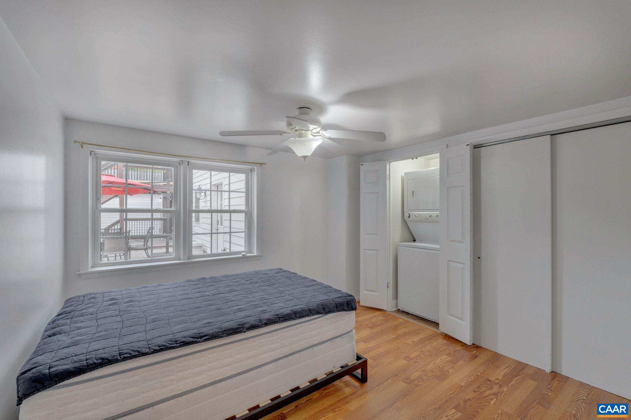 703 LOCUST AVE