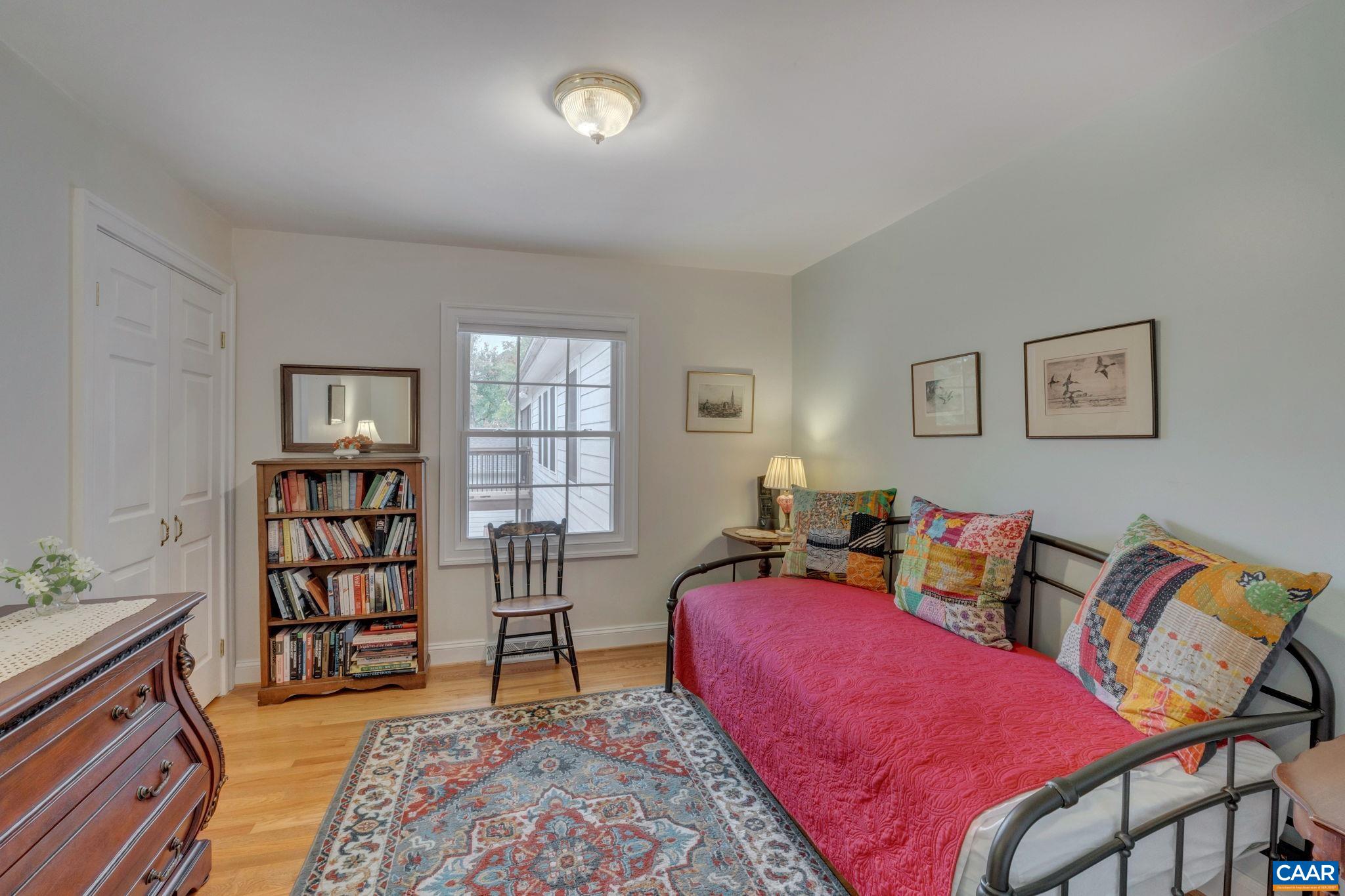 703 LOCUST AVE