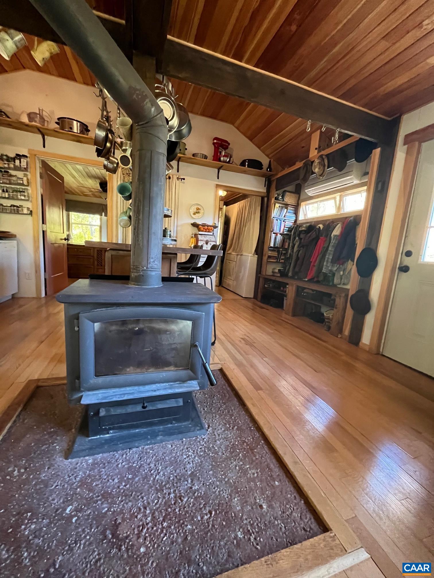 9360 CRABTREE FALLS HWY