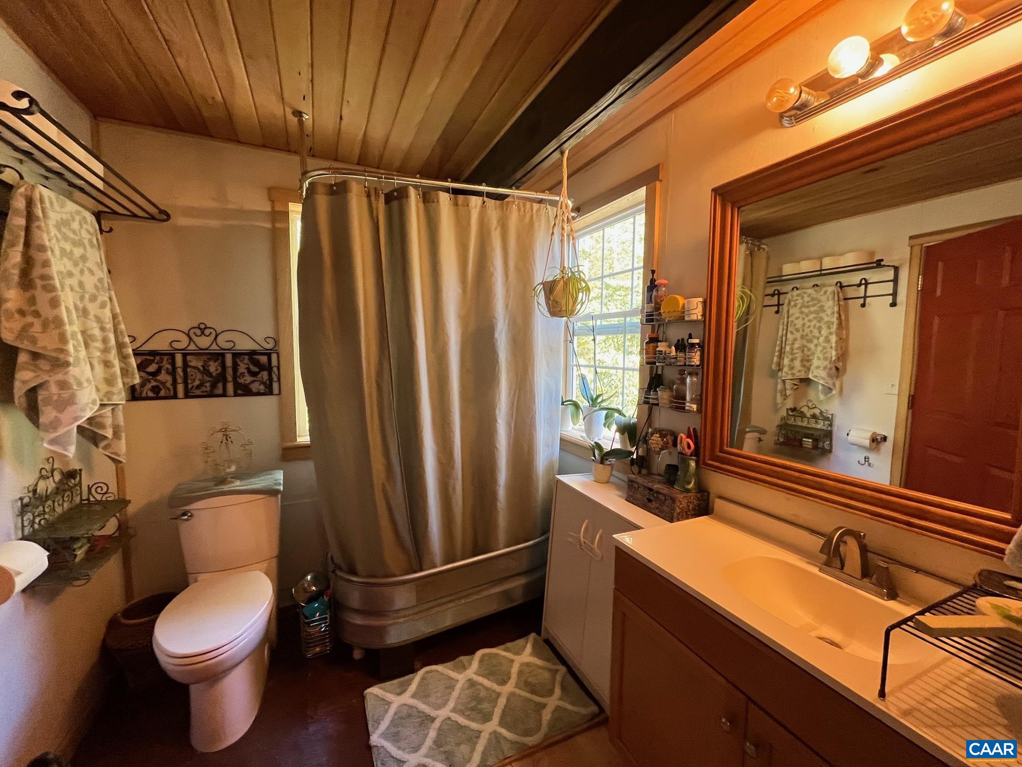 9360 CRABTREE FALLS HWY