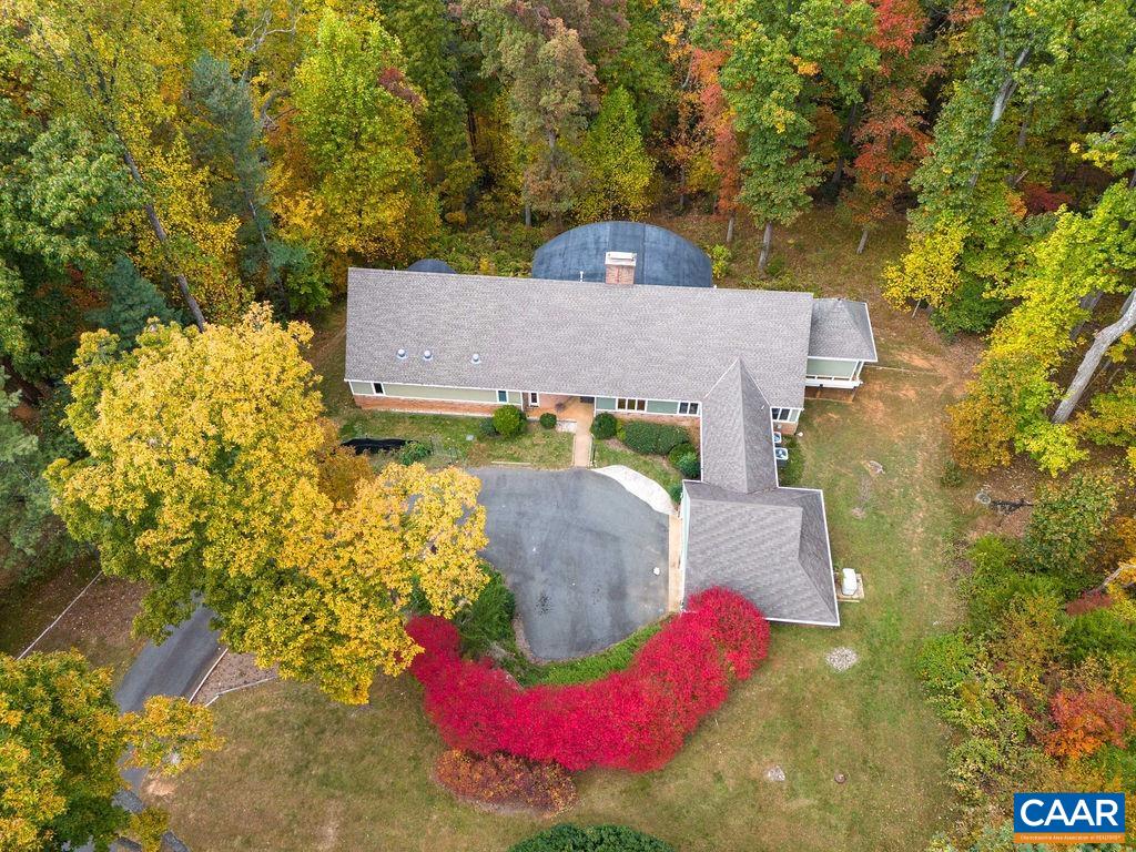 810 GILLIAMS MOUNTAIN CT