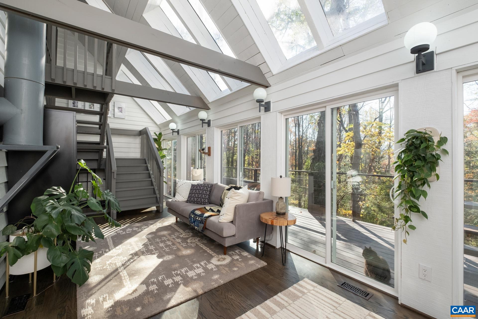 277 GREY DOVE LN
