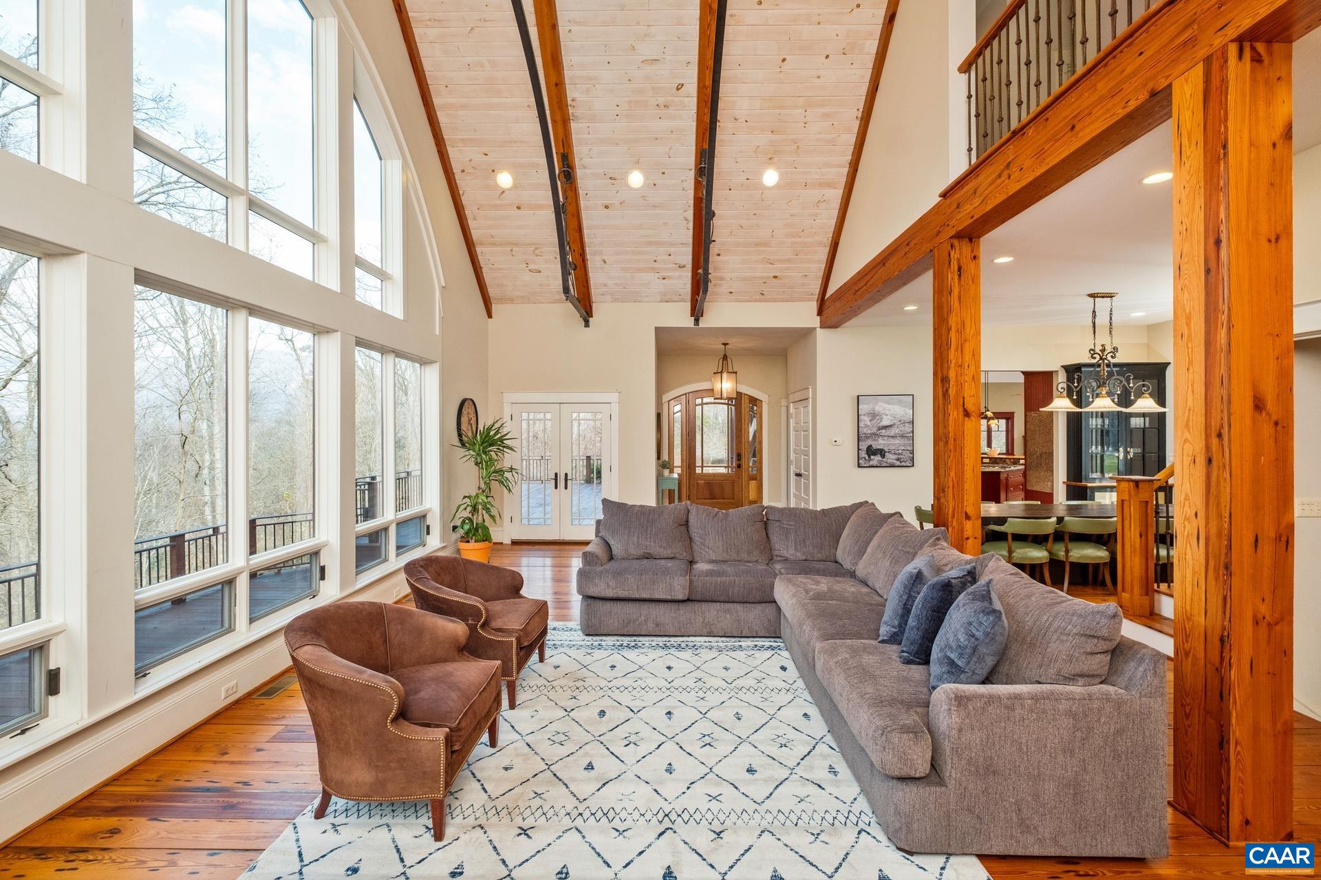 330 GRACE GLEN