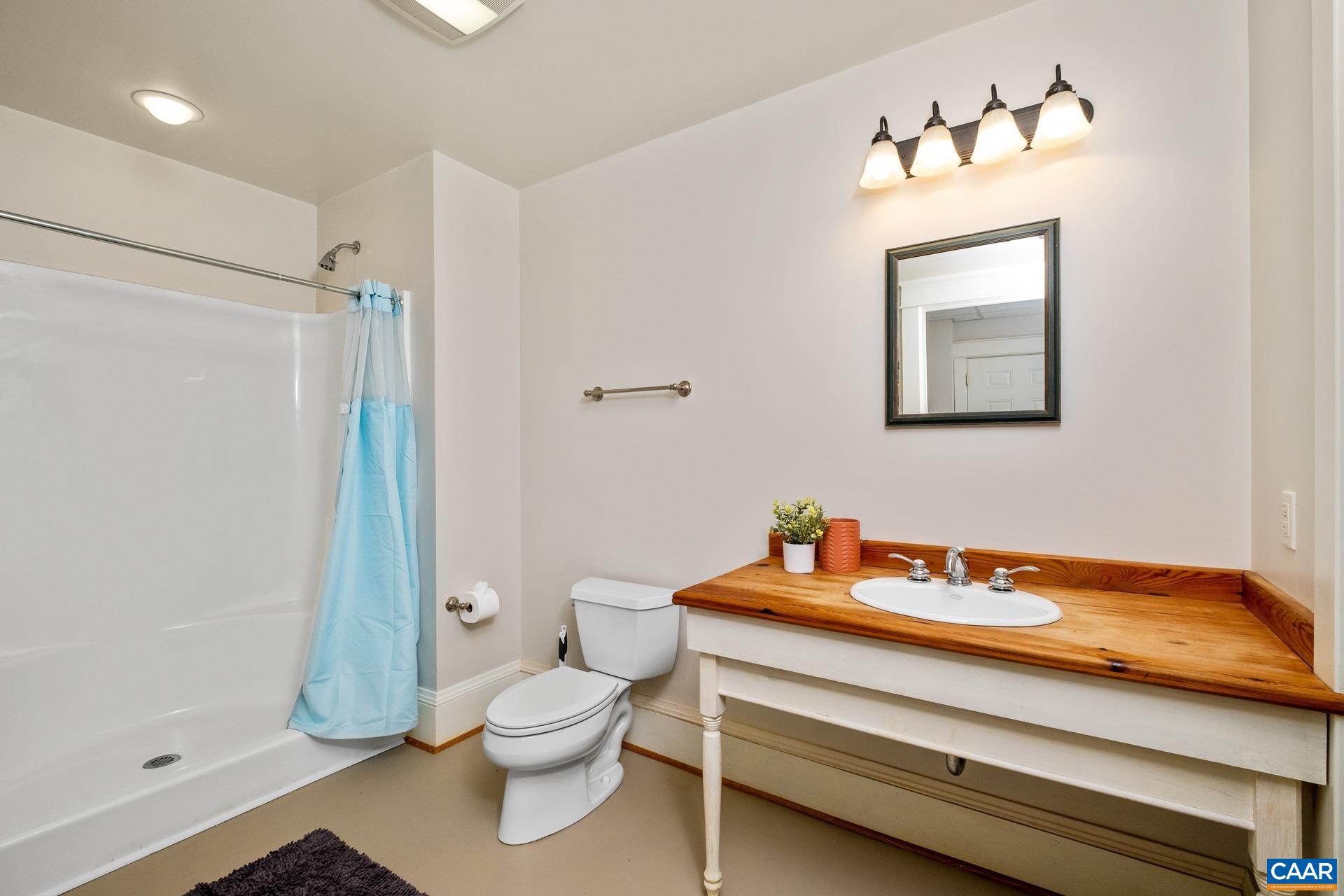 330 GRACE GLEN
