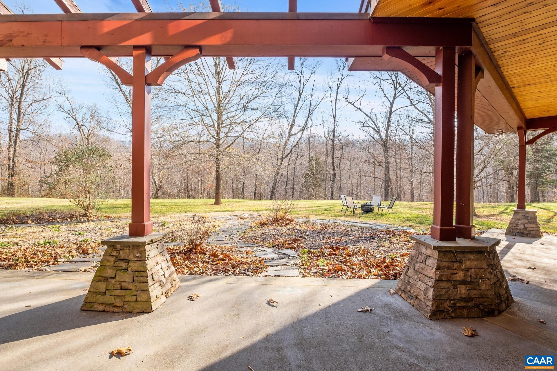 330 GRACE GLEN