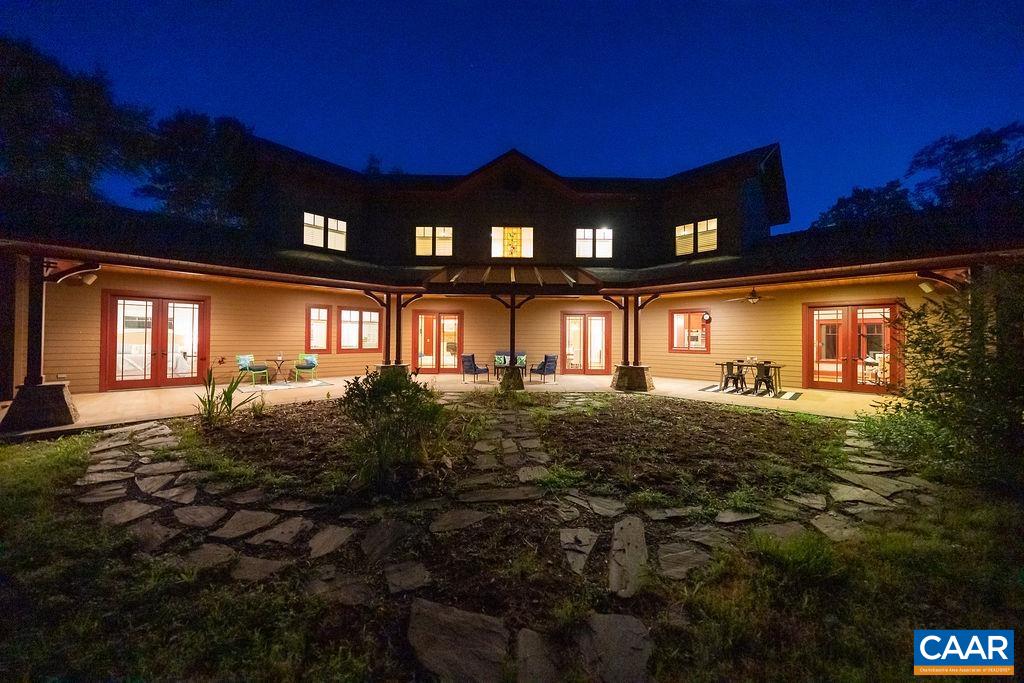330 GRACE GLEN