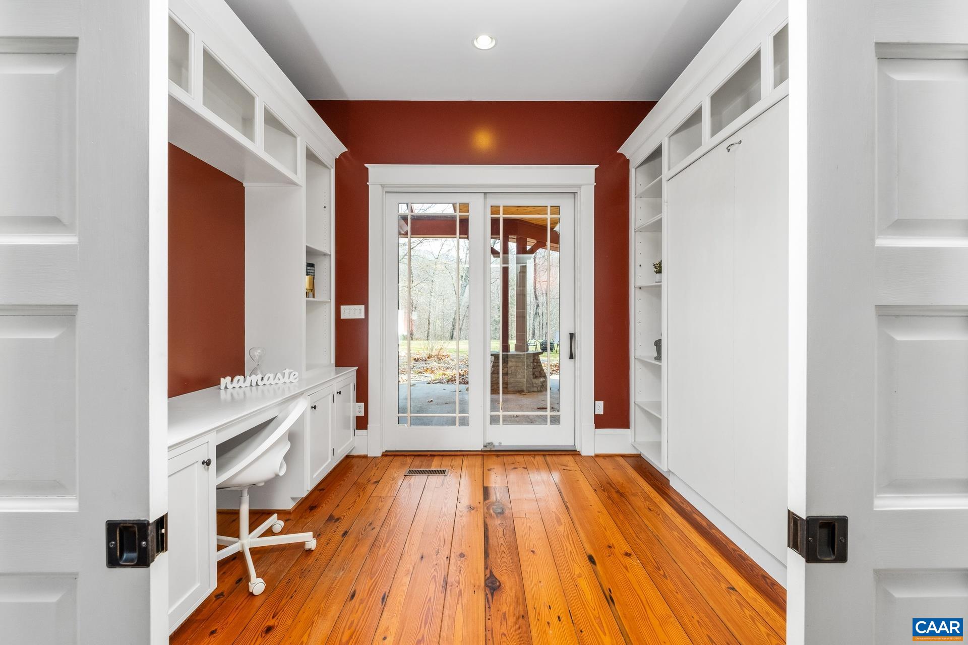 330 GRACE GLEN