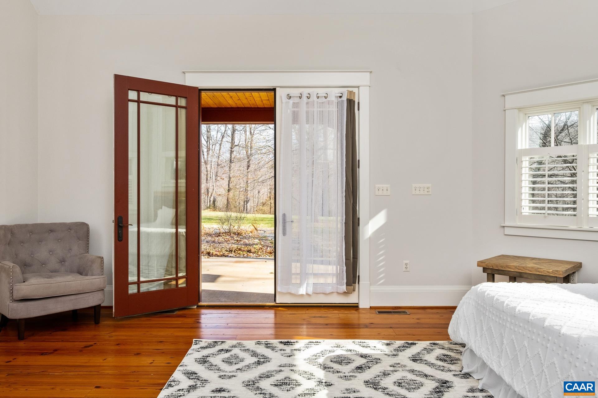330 GRACE GLEN