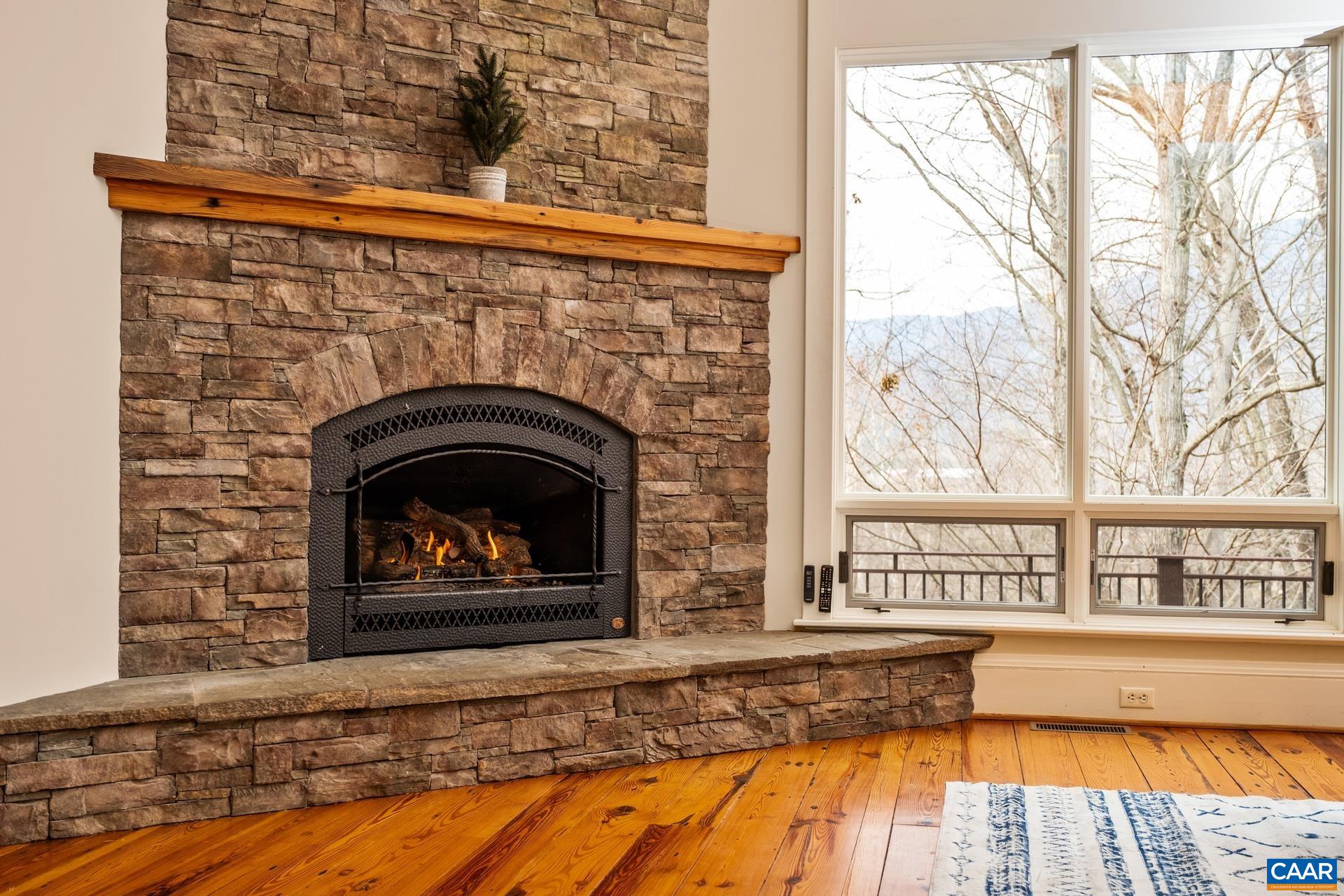 330 GRACE GLEN