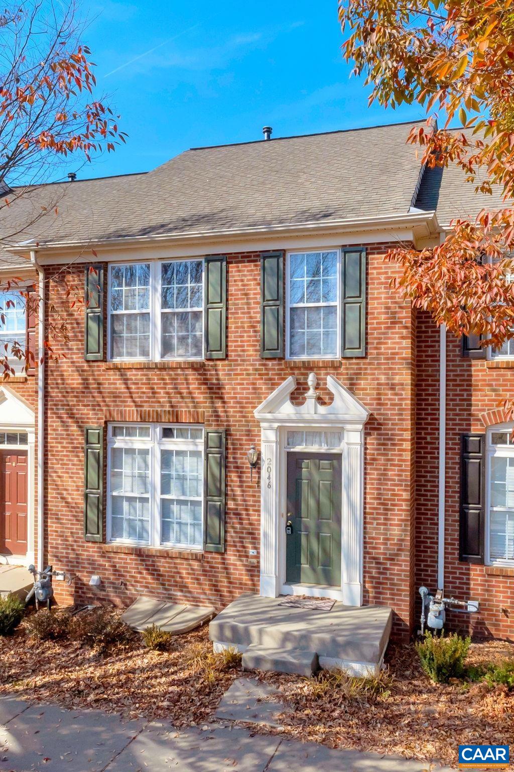 2046 LOCKWOOD DR