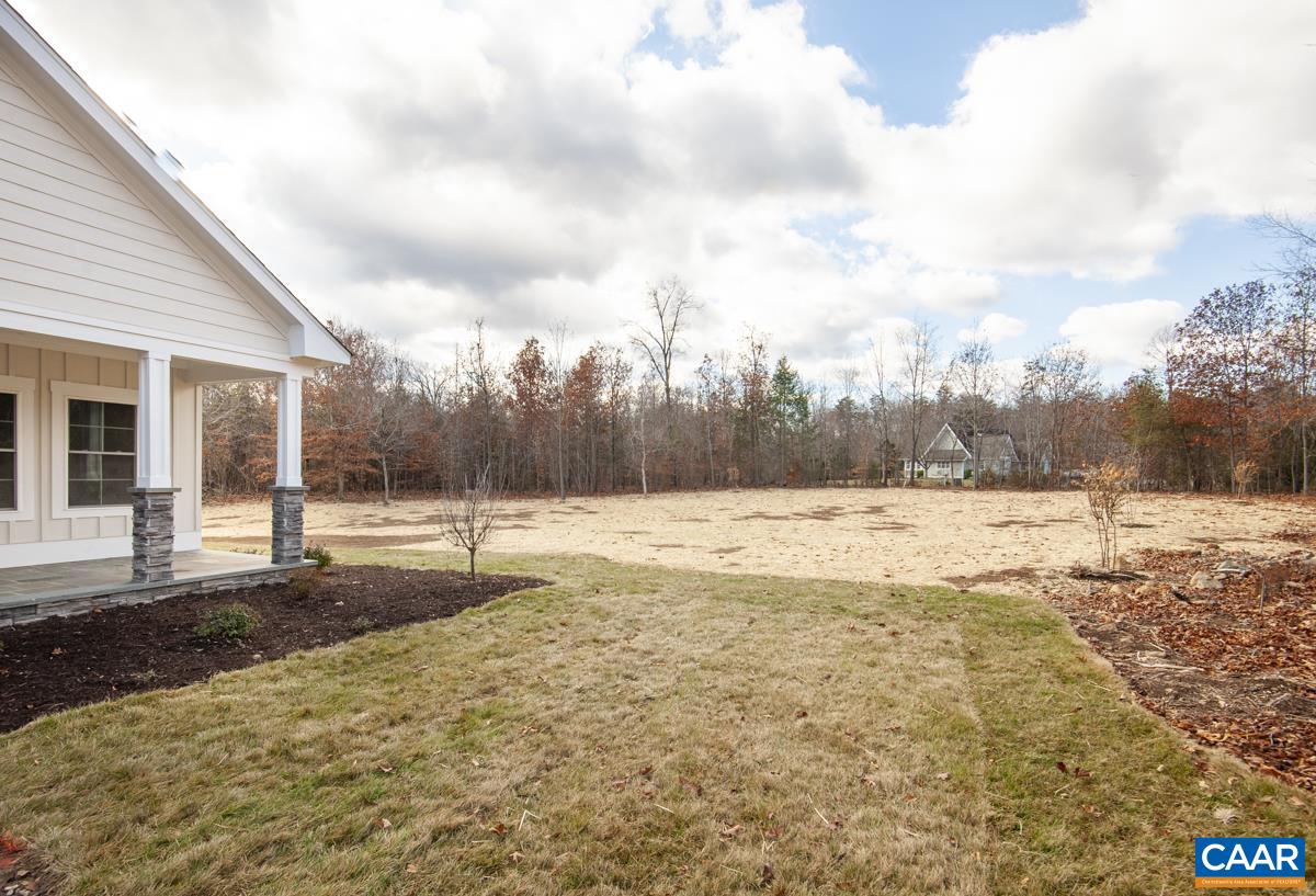 1074 STONEY CREEK WEST