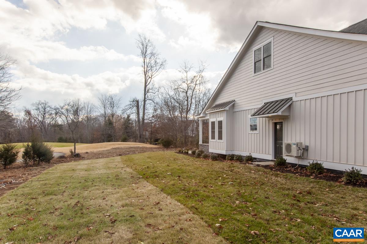 1074 STONEY CREEK WEST