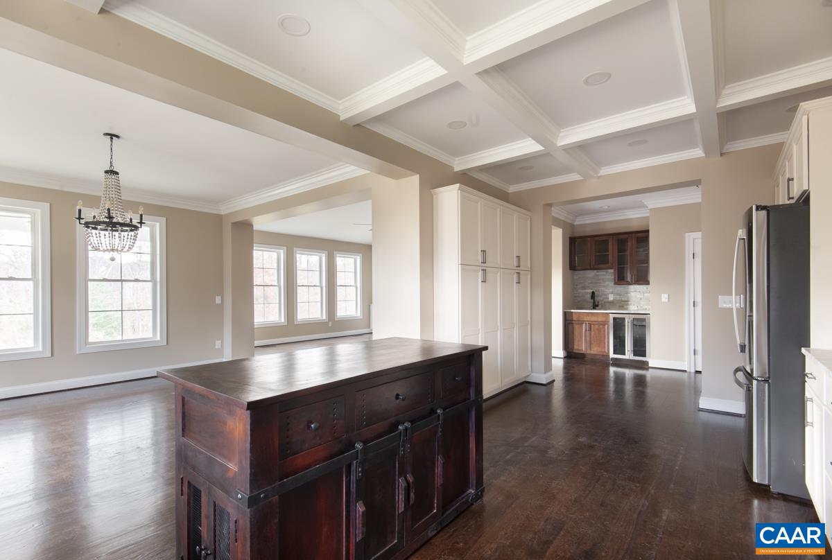 1074 STONEY CREEK WEST