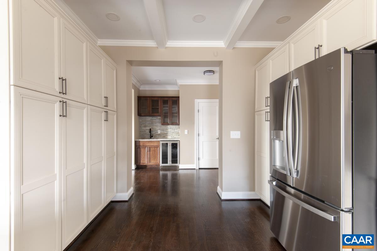 1074 STONEY CREEK WEST