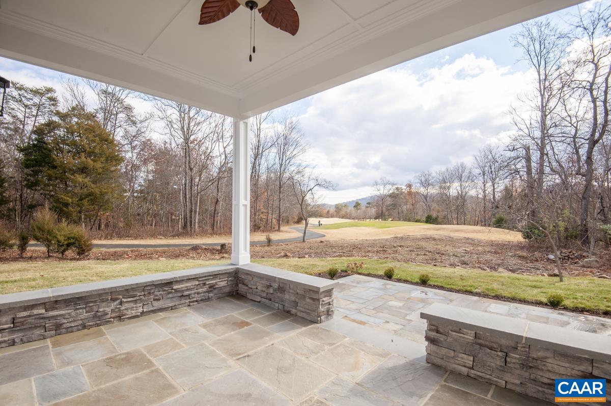 1074 STONEY CREEK WEST