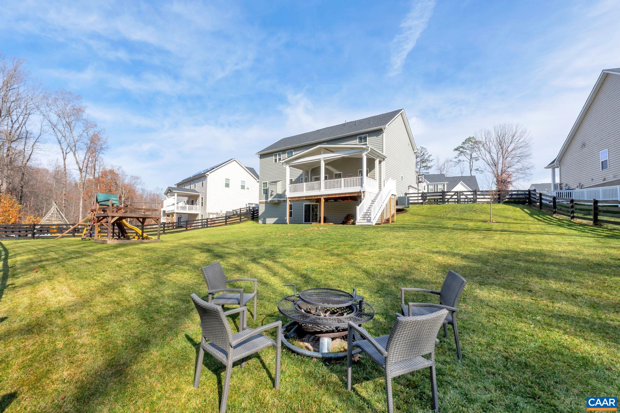 5233 SPARROW HILL LN