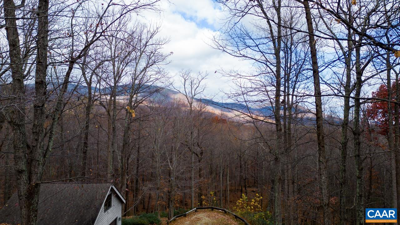462 HORSESHOE MOUNTAIN RD