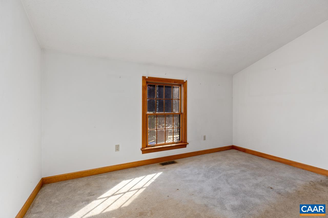 462 HORSESHOE MOUNTAIN RD