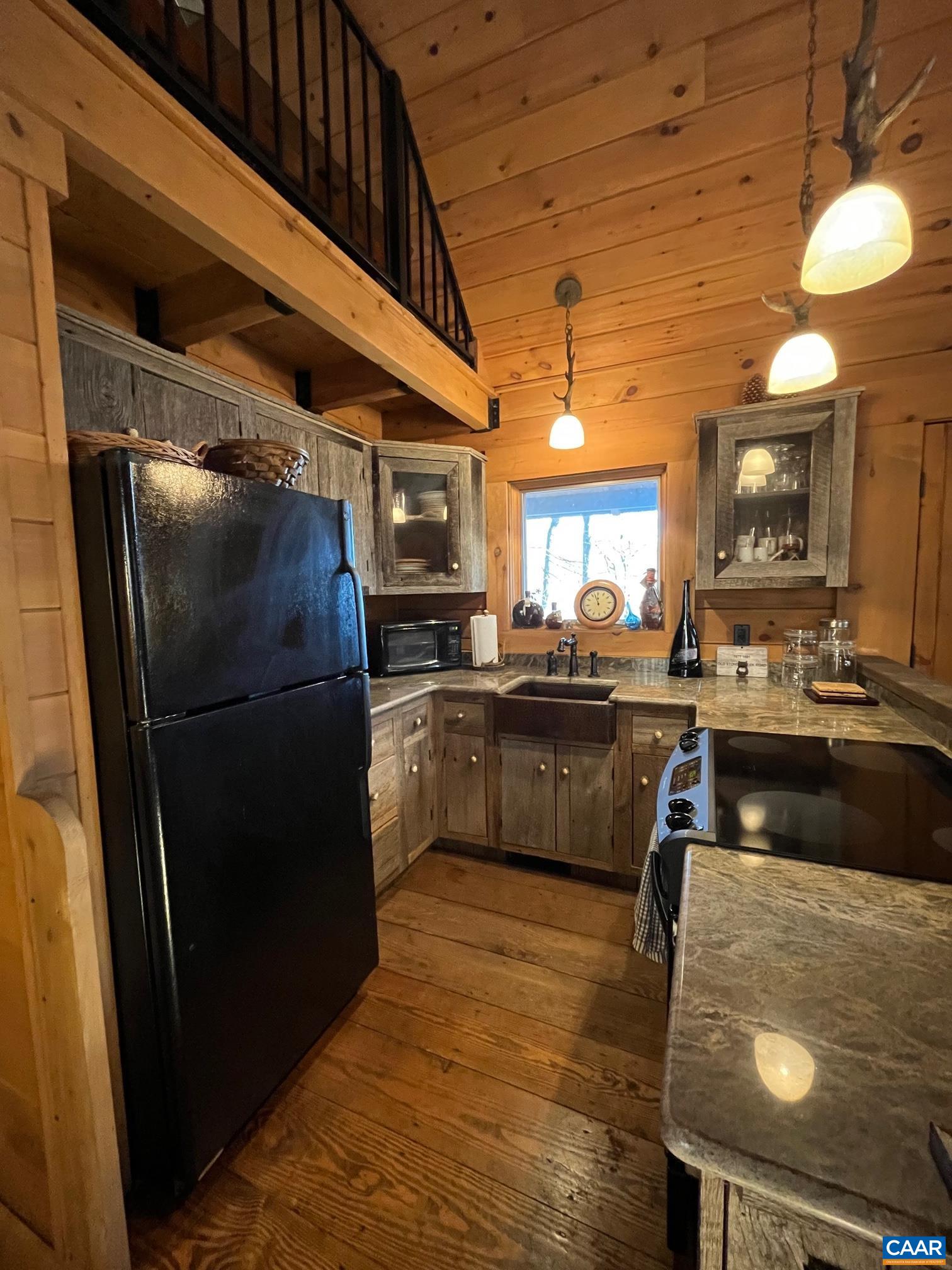 1677 OLD STONEY CREEK RD