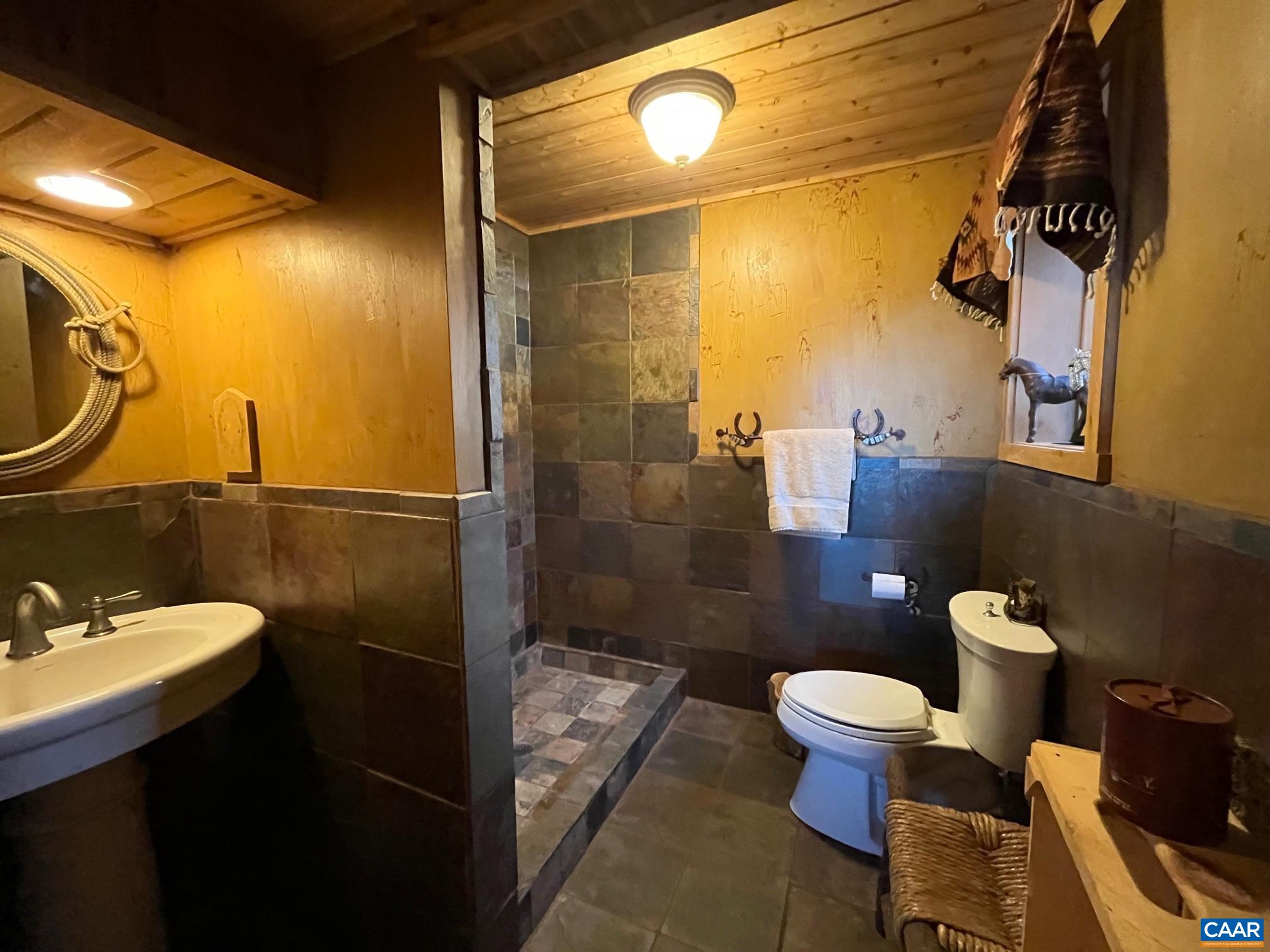 1677 OLD STONEY CREEK RD