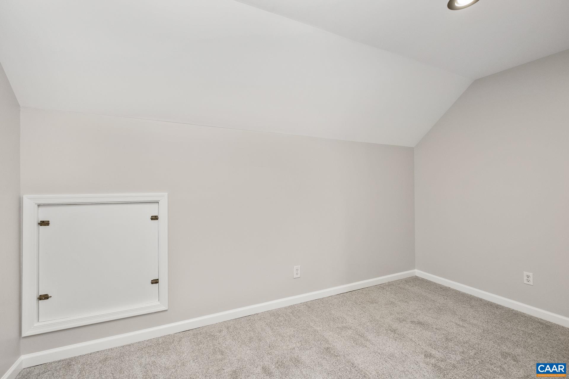 1320 OLD RIDGE RD