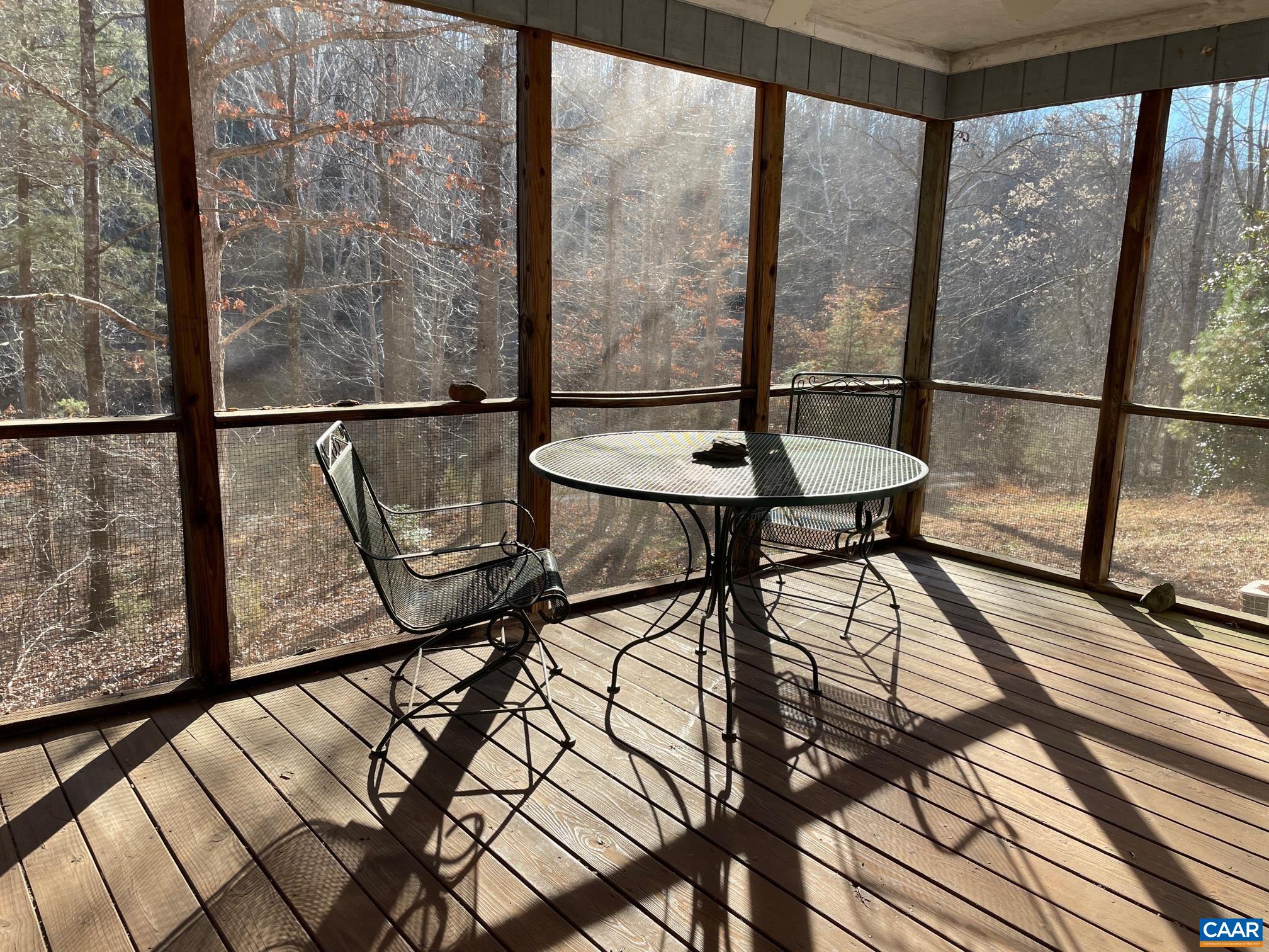 8873 ROCKFISH RIVER RD