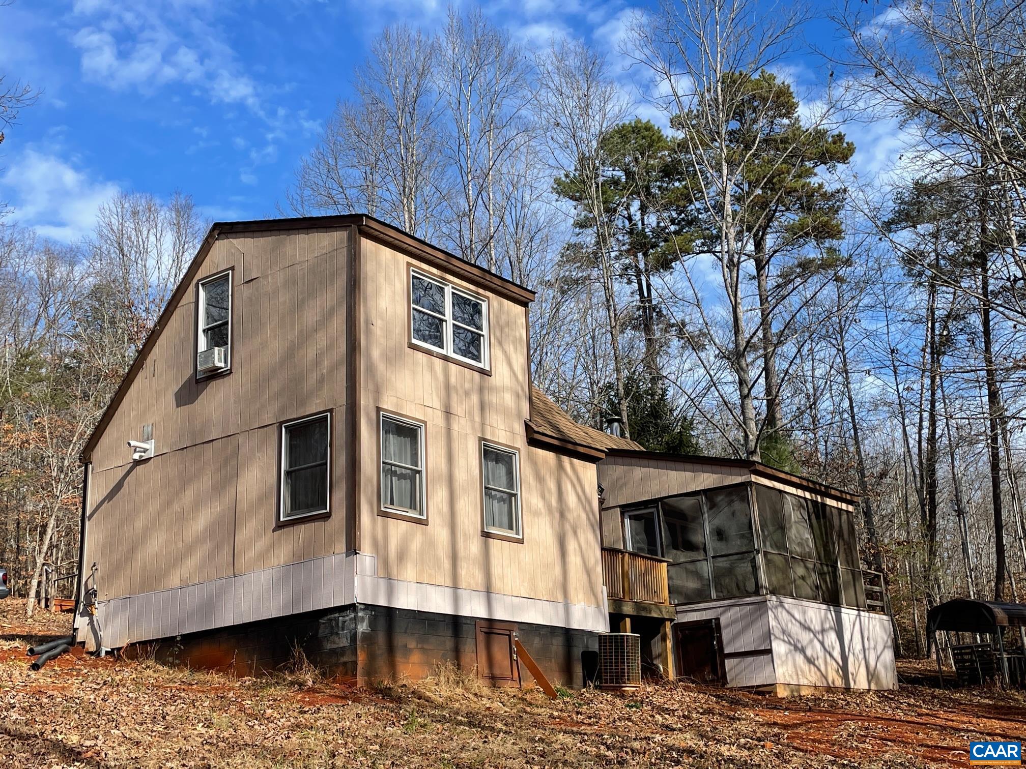 8873 ROCKFISH RIVER RD