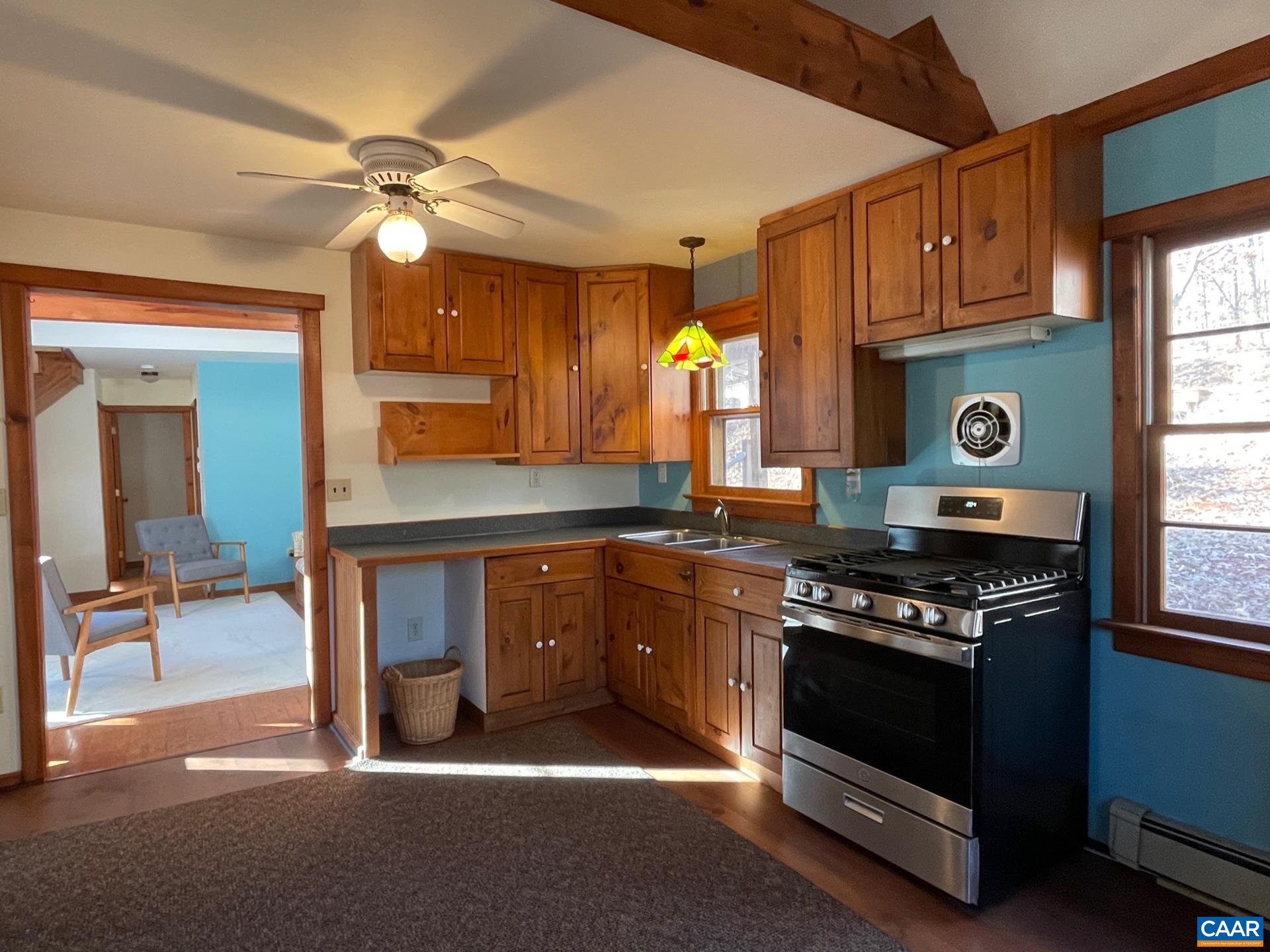 8873 ROCKFISH RIVER RD